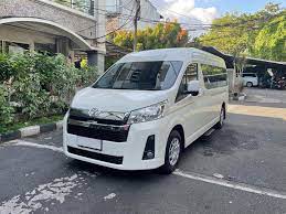 Hiace Premio di Bandung