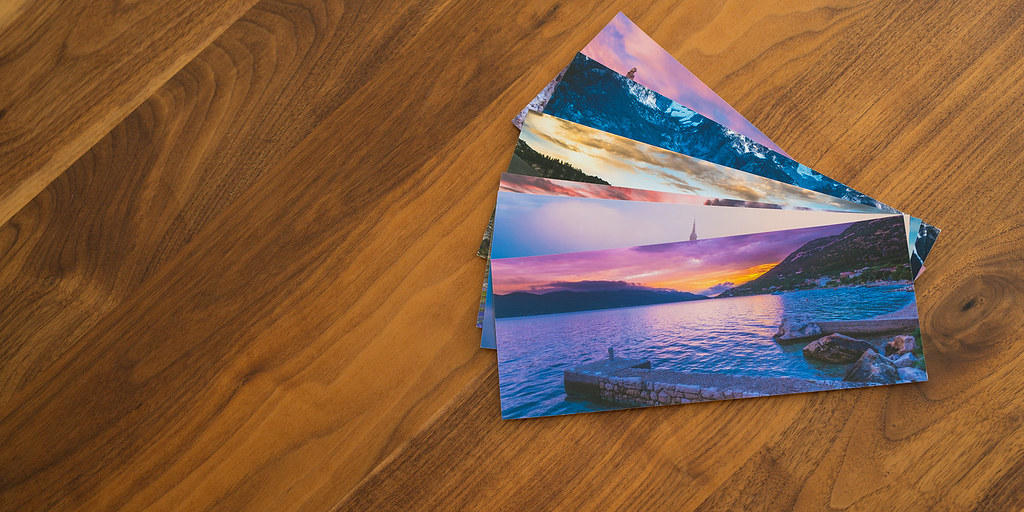 Cetak Banner dan Undangan Murah