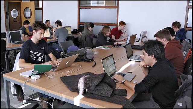 Pentingnya Informatika di Dunia Modern